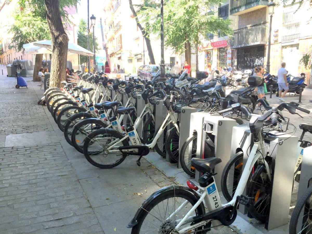 Apartamento En Calle Tres Peces Madrid Eksteriør bilde