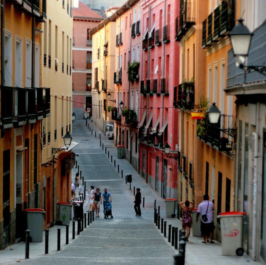 Apartamento En Calle Tres Peces Madrid Eksteriør bilde