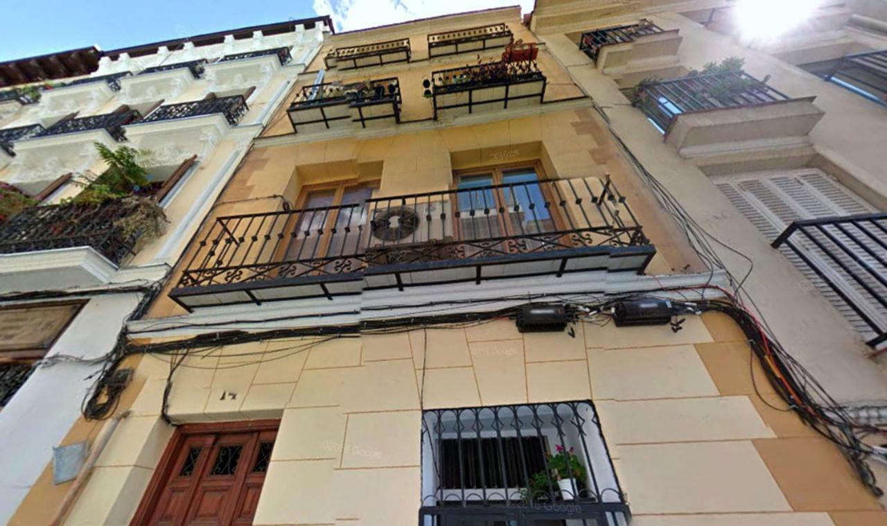Apartamento En Calle Tres Peces Madrid Eksteriør bilde