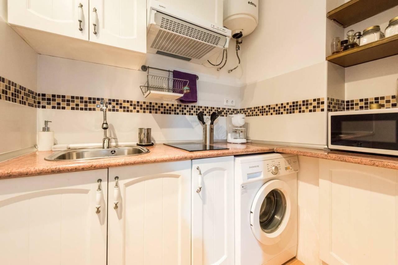 Apartamento En Calle Tres Peces Madrid Eksteriør bilde